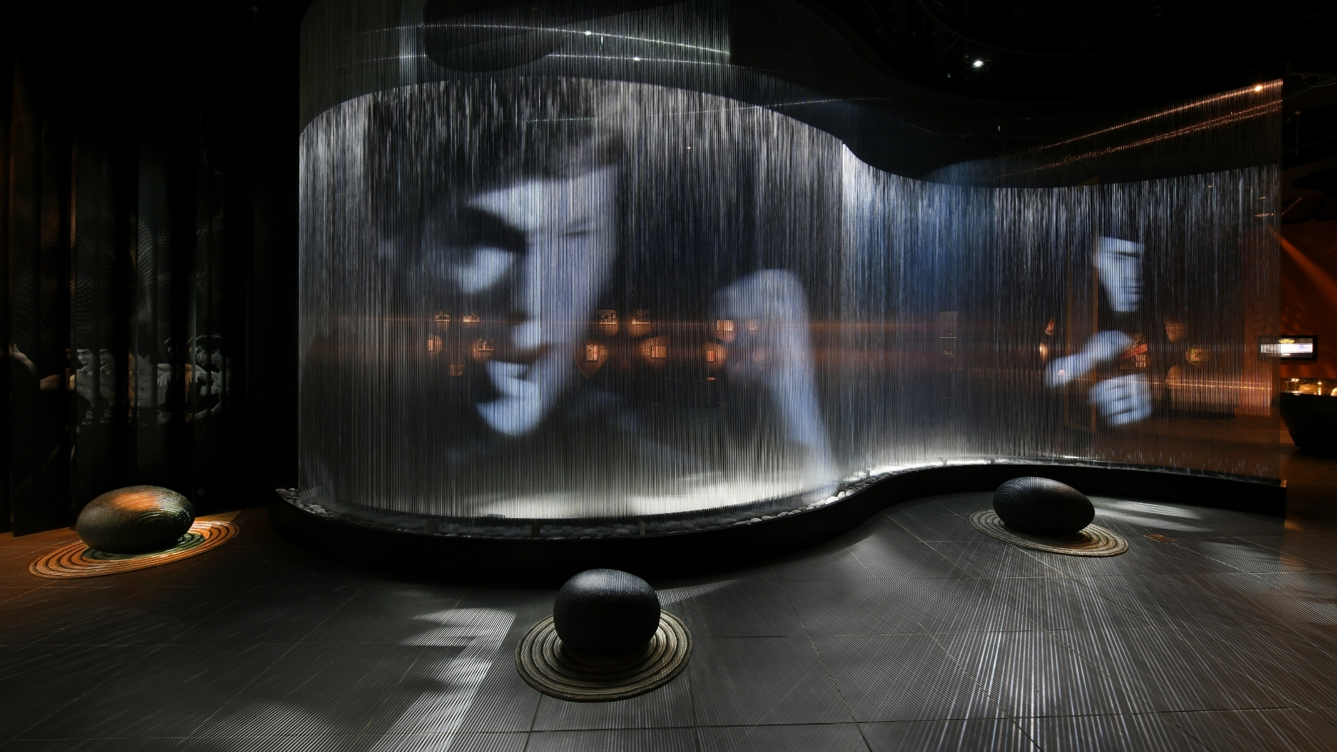 平凡 &bull; 不平凡 &mdash; 李小龙