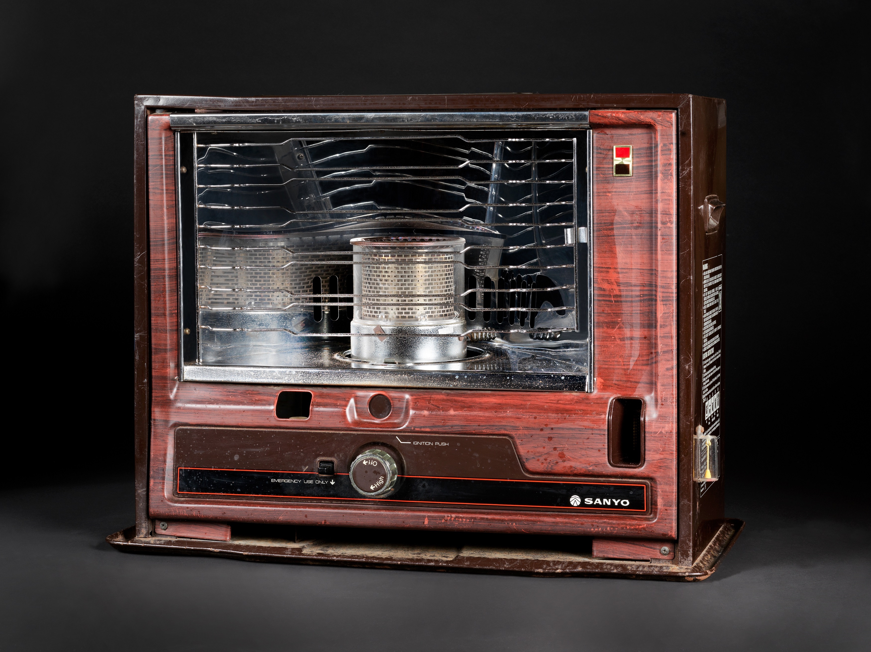 三洋牌煤油暖爐 